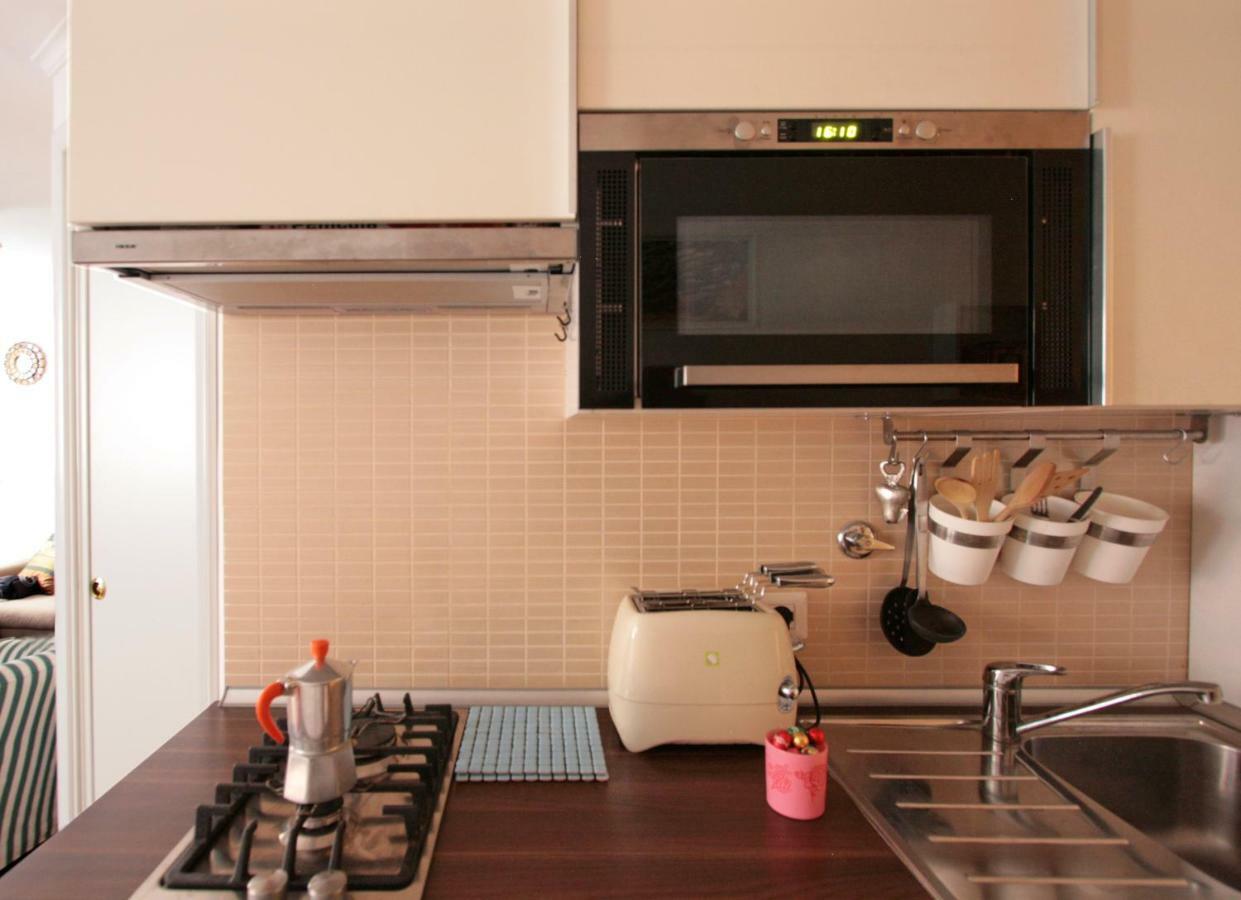 Roma Center Fori Imperiali Raffy'S Charming Suite ภายนอก รูปภาพ